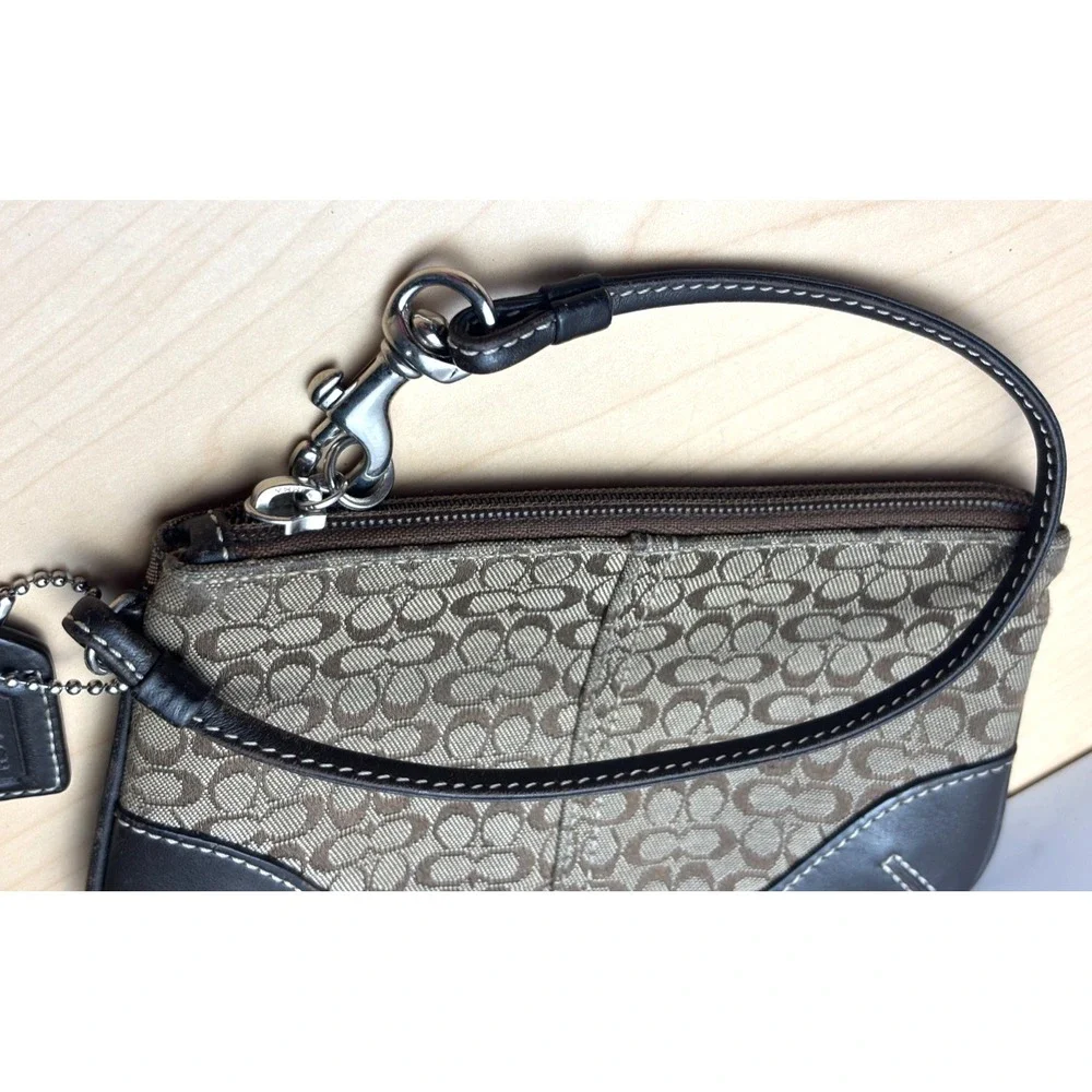Coach Vintage 6319 Mini Signature Skinny Wristlet Khaki Brown Leather Canvas Y2K